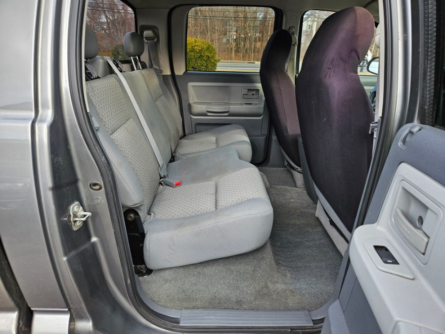 2007 Dodge Dakota 4WD Crew Cab 131" ST 3.7V6, available for sale in East Windsor, Connecticut | Toro Auto. East Windsor, Connecticut 2007 Dodge Dakota 4WD Crew Cab 131" ST 3.7V6, available for sale in East Windsor, Connecticut | Toro Auto. East Windsor, Connecticut