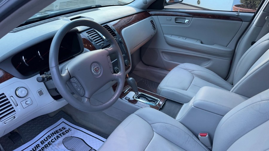 2006 Cadillac DTS Luxury photo 8