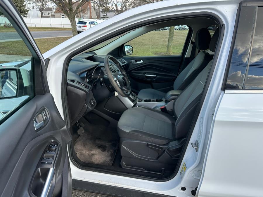 2013 Ford Escape 4WD 4dr SE, available for sale in Copiague, New York | Great Deal Motors. Copiague, New York 2013 Ford Escape 4WD 4dr SE, available for sale in Copiague, New York | Great Deal Motors. Copiague, New York