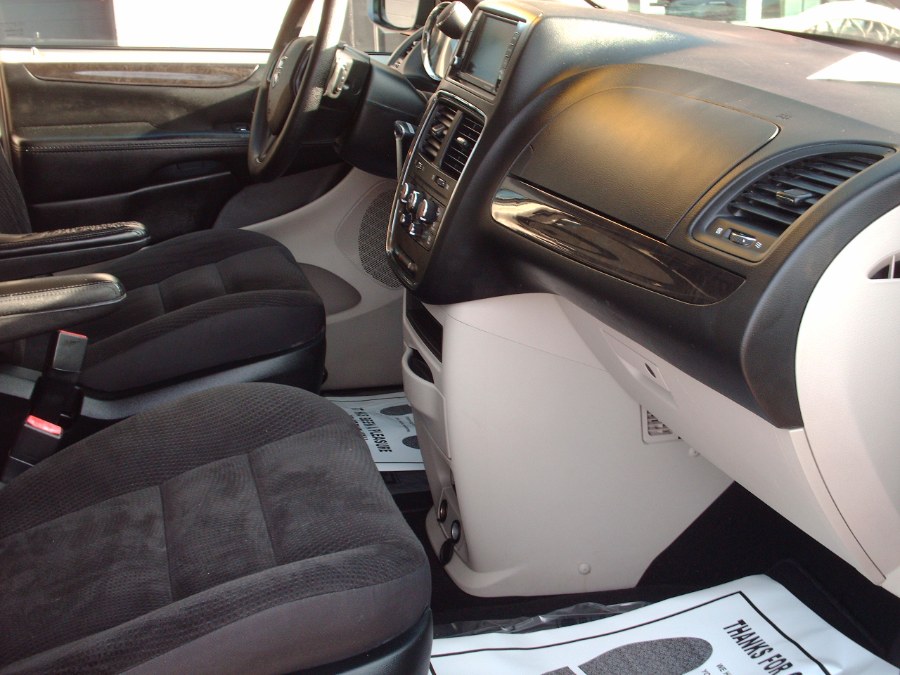 2017 Dodge Grand Caravan SE Wagon, available for sale in Warwick, Rhode Island | Premier Automotive Sales. Warwick, Rhode Island 2017 Dodge Grand Caravan SE Wagon, available for sale in Warwick, Rhode Island | Premier Automotive Sales. Warwick, Rhode Island