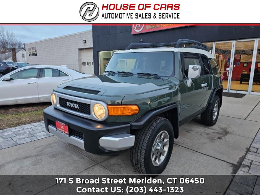 Used 2013 Toyota FJ Cruiser in Meriden, Connecticut | House of Cars CT. Meriden, Connecticut