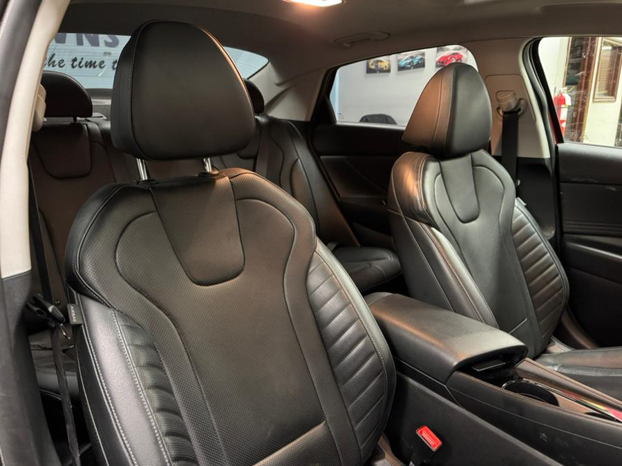 2022 Hyundai Elantra Limited IVT, available for sale in Inwood, New York | 5 Towns Drive. Inwood, New York 2022 Hyundai Elantra Limited IVT, available for sale in Inwood, New York | 5 Towns Drive. Inwood, New York