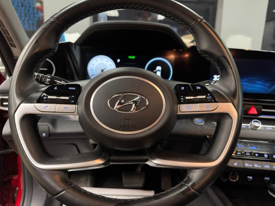 2022 Hyundai Elantra Limited IVT, available for sale in Inwood, New York | 5 Towns Drive. Inwood, New York 2022 Hyundai Elantra Limited IVT, available for sale in Inwood, New York | 5 Towns Drive. Inwood, New York
