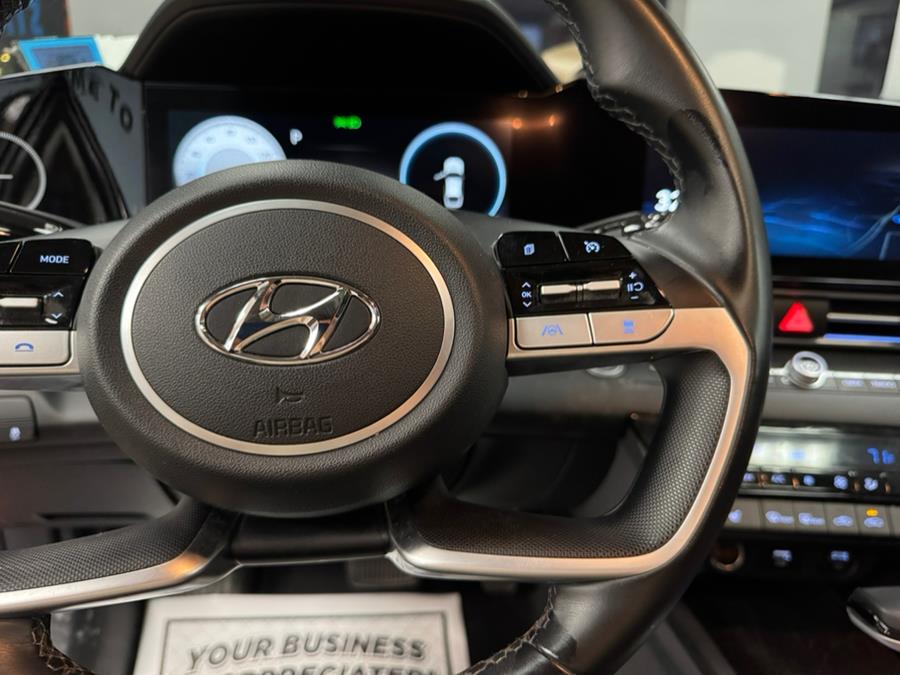 2022 Hyundai Elantra Limited IVT, available for sale in Inwood, New York | 5 Towns Drive. Inwood, New York 2022 Hyundai Elantra Limited IVT, available for sale in Inwood, New York | 5 Towns Drive. Inwood, New York