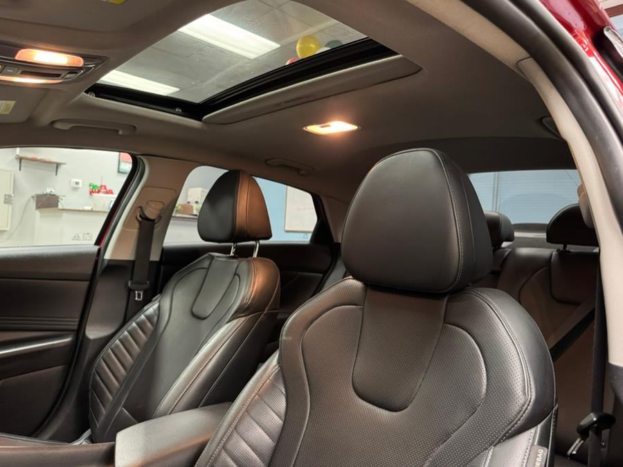 2022 Hyundai Elantra Limited IVT, available for sale in Inwood, New York | 5 Towns Drive. Inwood, New York 2022 Hyundai Elantra Limited IVT, available for sale in Inwood, New York | 5 Towns Drive. Inwood, New York
