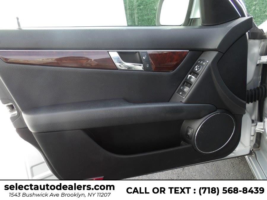 2008 Mercedes-Benz C-Class 4dr Sdn 3.0L Sport 4MATIC, available for sale in Brooklyn, New York | Select Auto Dealers Corp. Brooklyn, New York 2008 Mercedes-Benz C-Class 4dr Sdn 3.0L Sport 4MATIC, available for sale in Brooklyn, New York | Select Auto Dealers Corp. Brooklyn, New York