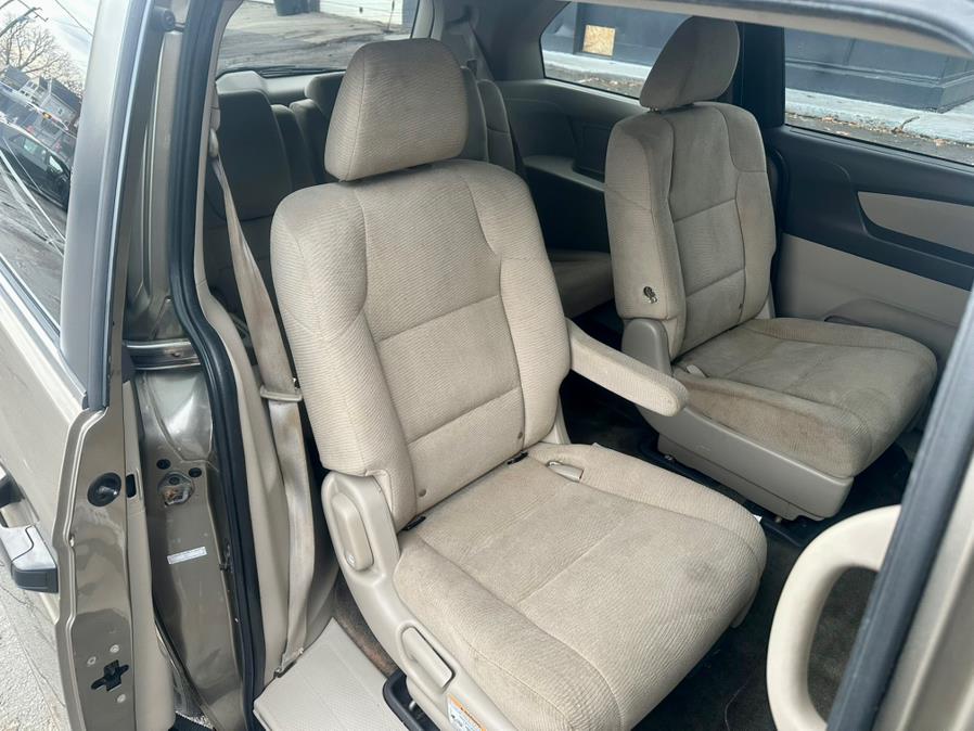 2011 Honda Odyssey 5dr LX, available for sale in Hartford, Connecticut | HPG Auto Sales LLC. Hartford, Connecticut 2011 Honda Odyssey 5dr LX, available for sale in Hartford, Connecticut | HPG Auto Sales LLC. Hartford, Connecticut