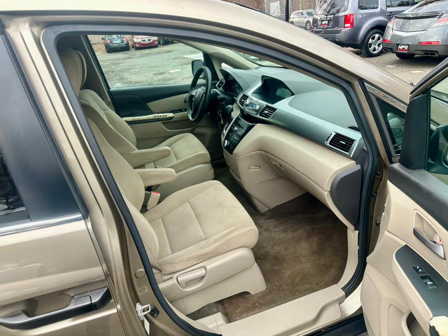 2011 Honda Odyssey 5dr LX, available for sale in Hartford, Connecticut | HPG Auto Sales LLC. Hartford, Connecticut 2011 Honda Odyssey 5dr LX, available for sale in Hartford, Connecticut | HPG Auto Sales LLC. Hartford, Connecticut