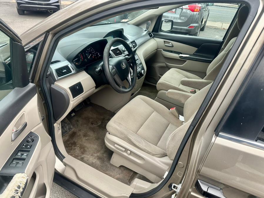2011 Honda Odyssey 5dr LX, available for sale in Hartford, Connecticut | HPG Auto Sales LLC. Hartford, Connecticut 2011 Honda Odyssey 5dr LX, available for sale in Hartford, Connecticut | HPG Auto Sales LLC. Hartford, Connecticut