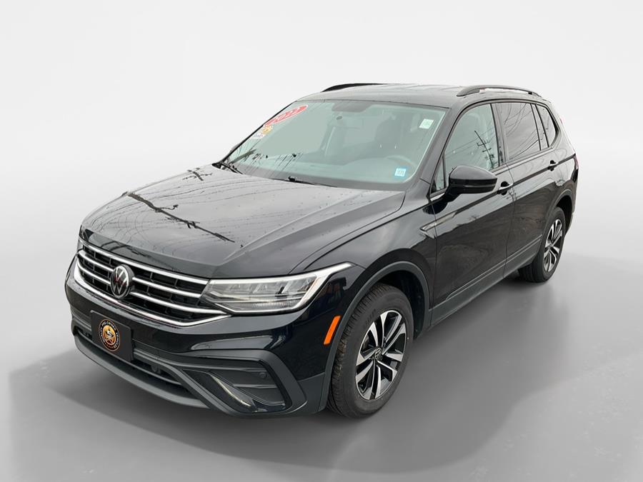 Volkswagen Tiguan's photo