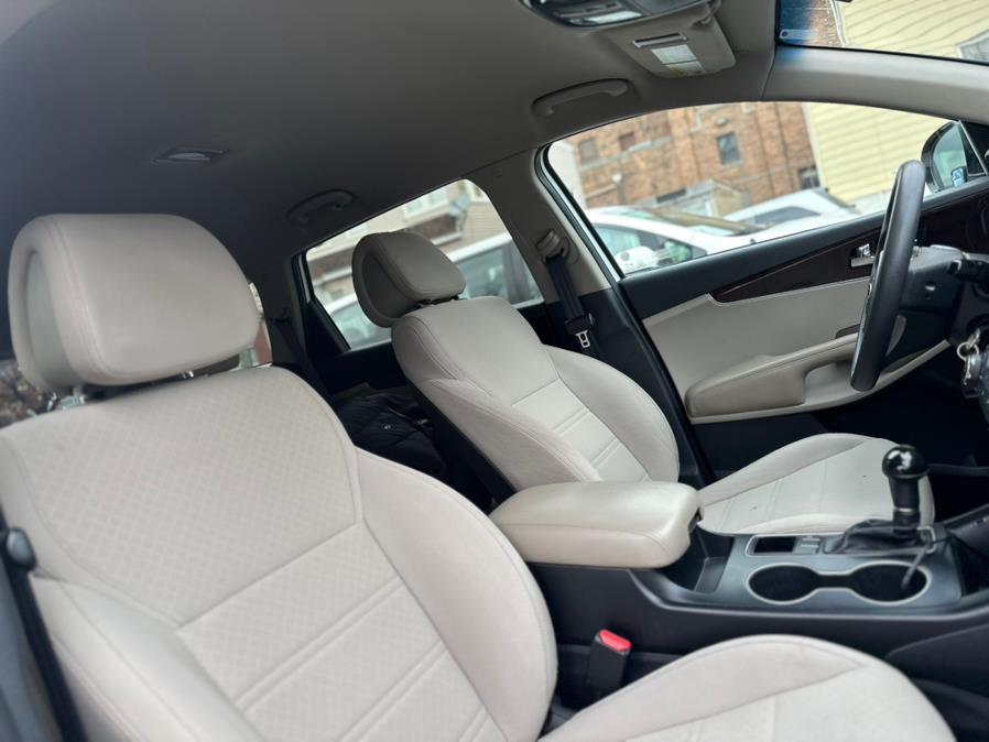 2016 Kia Sorento FWD 4dr 2.4L LX, available for sale in Hasbrouck Heights, New Jersey | Muwan Motors. Hasbrouck Heights, New Jersey 2016 Kia Sorento FWD 4dr 2.4L LX, available for sale in Hasbrouck Heights, New Jersey | Muwan Motors. Hasbrouck Heights, New Jersey