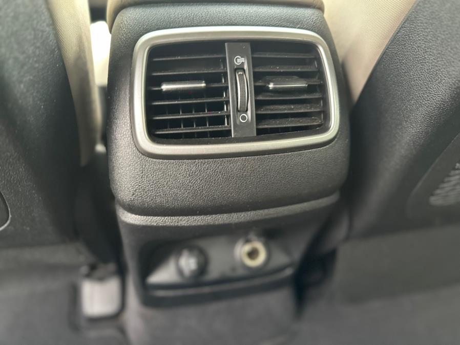 2016 Kia Sorento FWD 4dr 2.4L LX, available for sale in Hasbrouck Heights, New Jersey | Muwan Motors. Hasbrouck Heights, New Jersey 2016 Kia Sorento FWD 4dr 2.4L LX, available for sale in Hasbrouck Heights, New Jersey | Muwan Motors. Hasbrouck Heights, New Jersey