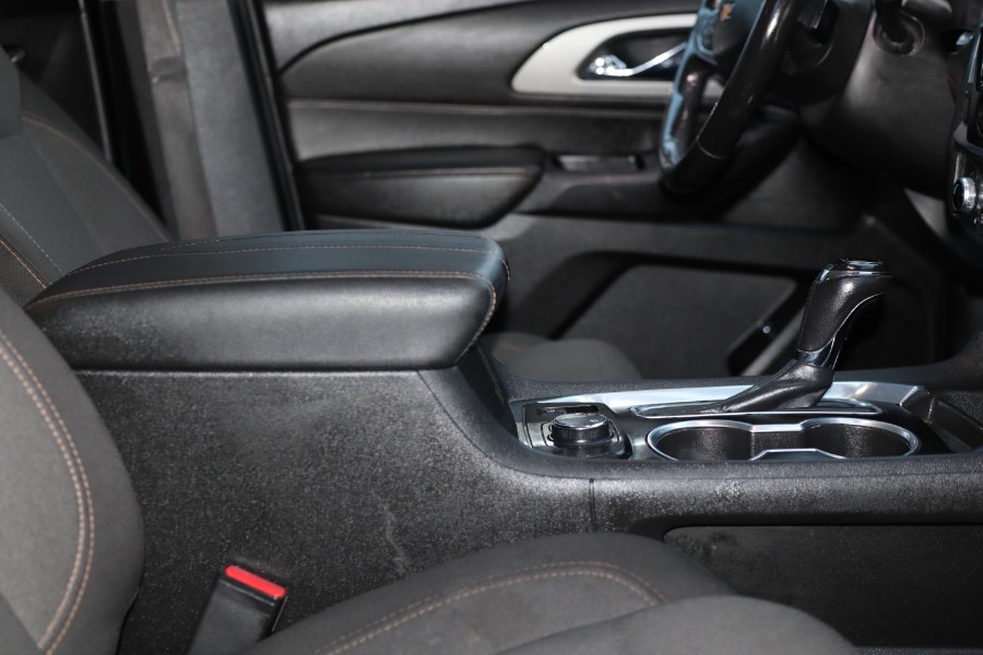 2019 Chevrolet Traverse AWD 4dr LT Cloth w/1LT, available for sale in Jamaica, New York | Hillside Auto Mall Inc.. Jamaica, New York 2019 Chevrolet Traverse AWD 4dr LT Cloth w/1LT, available for sale in Jamaica, New York | Hillside Auto Mall Inc.. Jamaica, New York