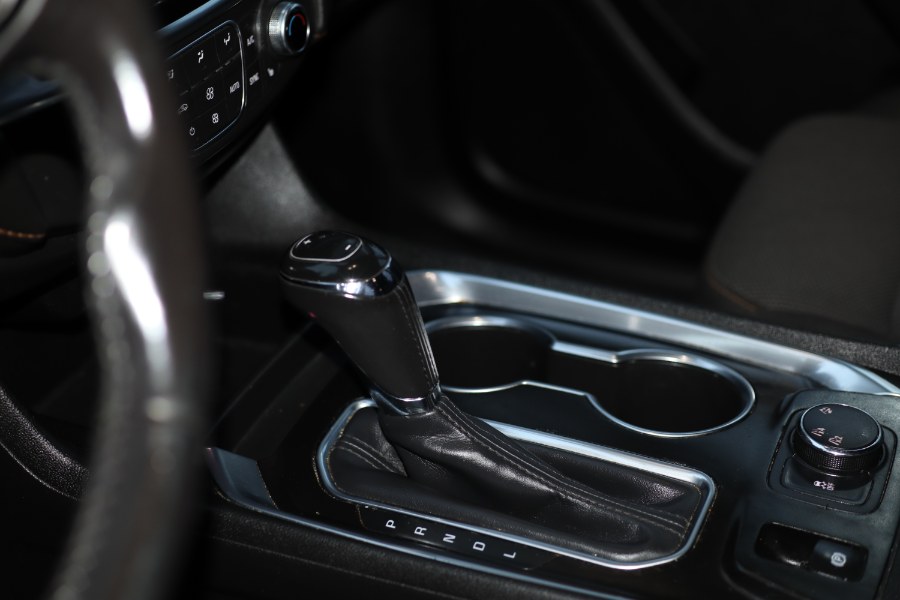 2019 Chevrolet Traverse AWD 4dr LT Cloth w/1LT, available for sale in Jamaica, New York | Hillside Auto Mall Inc.. Jamaica, New York 2019 Chevrolet Traverse AWD 4dr LT Cloth w/1LT, available for sale in Jamaica, New York | Hillside Auto Mall Inc.. Jamaica, New York