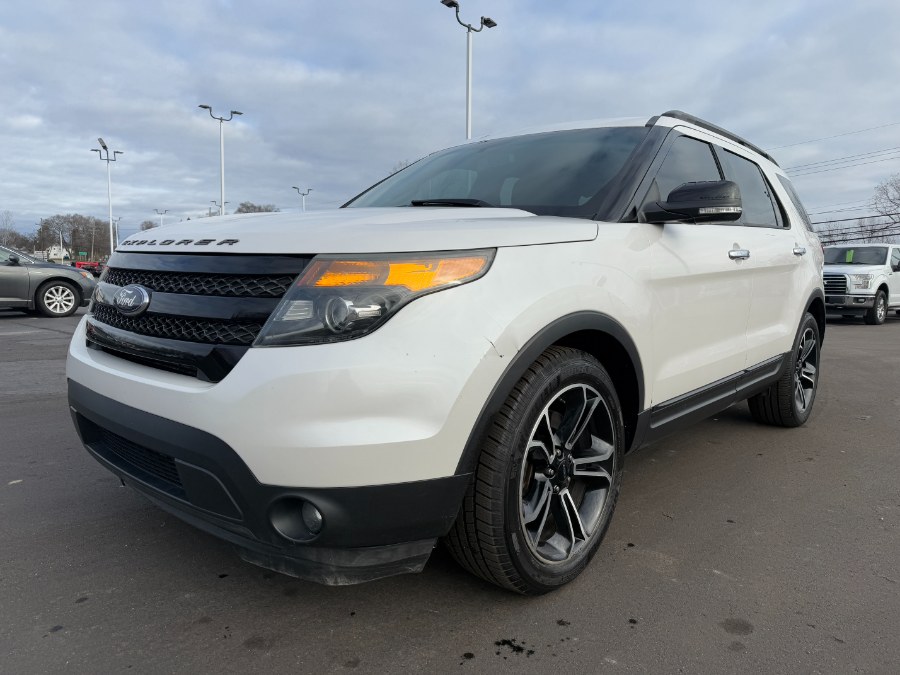 Used 2014 Ford Explorer in Ortonville, Michigan | Marsh Auto Sales LLC. Ortonville, Michigan