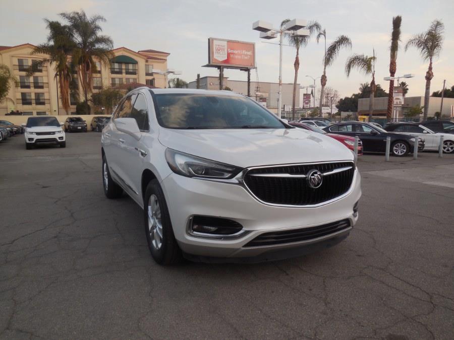 Used 2018 Buick Enclave in Hawaiian Gardens, California | Luxe Motors. Hawaiian Gardens, California