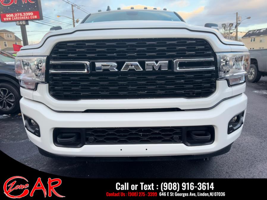 2024 RAM Ram 3500 Pickup Big Horn photo 3