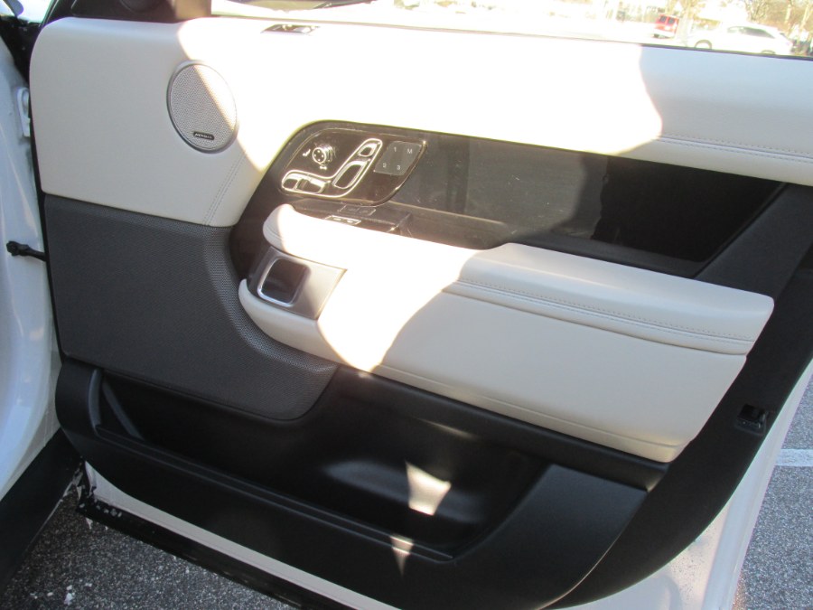 2020 Land Rover Range Rover HSE SWB, available for sale in Massapequa, New York | South Shore Auto Brokers & Sales. Massapequa, New York 2020 Land Rover Range Rover HSE SWB, available for sale in Massapequa, New York | South Shore Auto Brokers & Sales. Massapequa, New York
