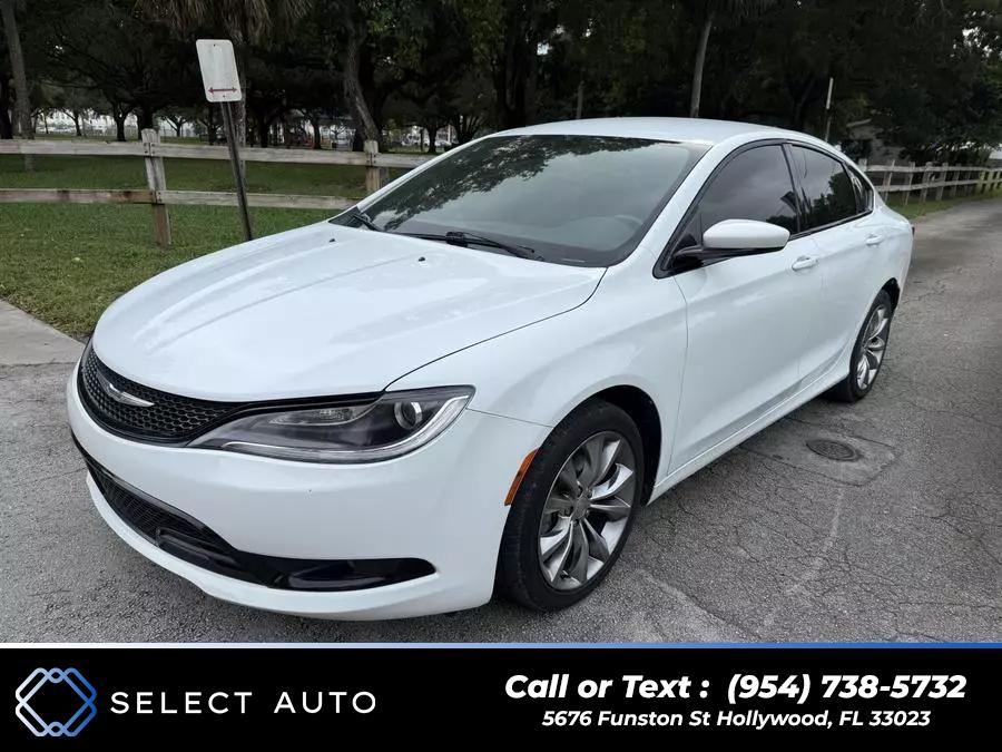 Used 2016 Chrysler 200 in Hollywood, Florida | Select Auto Hollywood. Hollywood, Florida