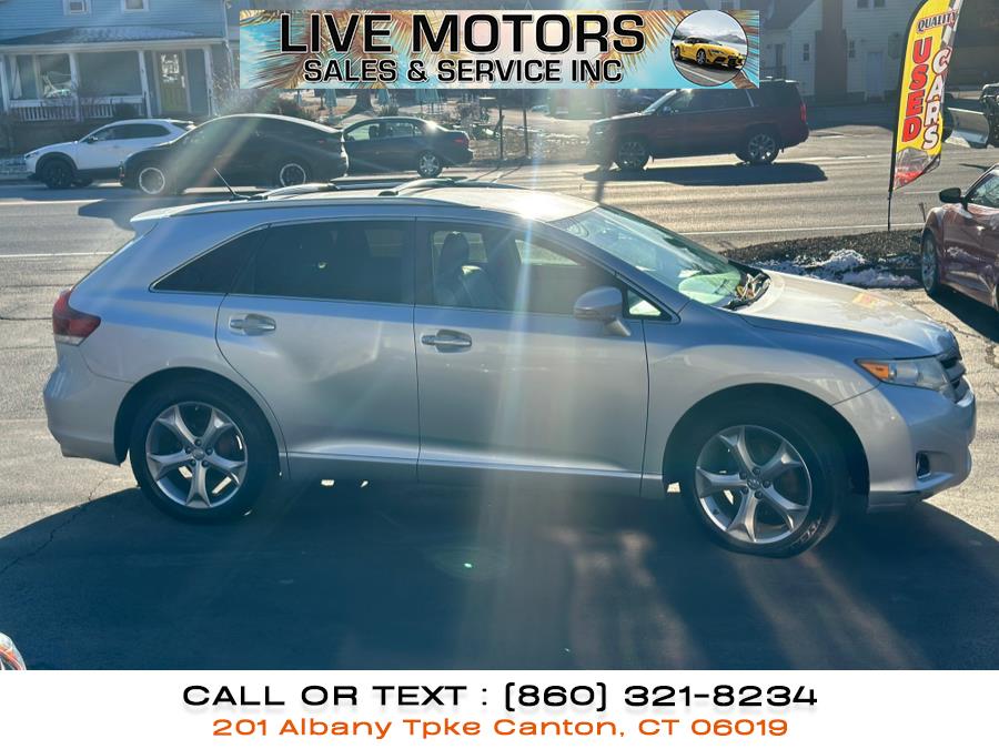 2013 Toyota Venza XLE photo 4