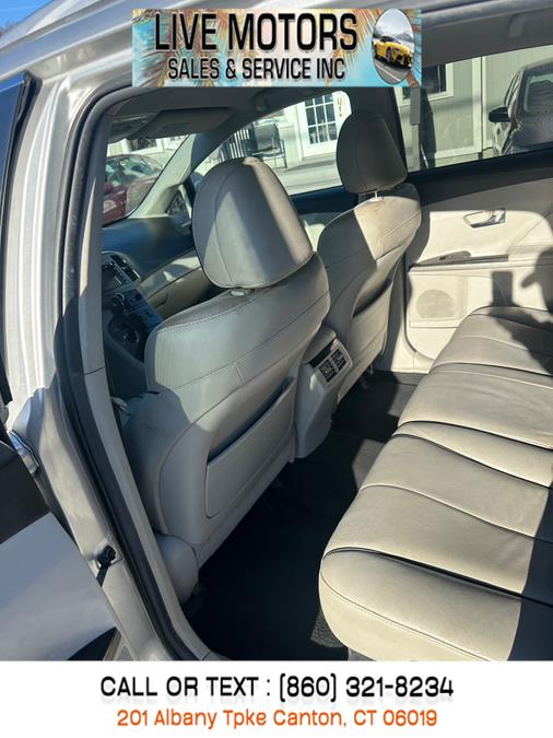 2013 Toyota Venza XLE photo 11