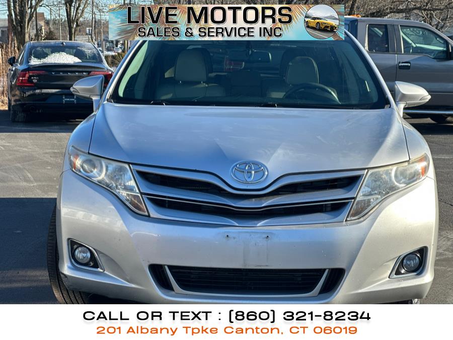 2013 Toyota Venza XLE photo 3