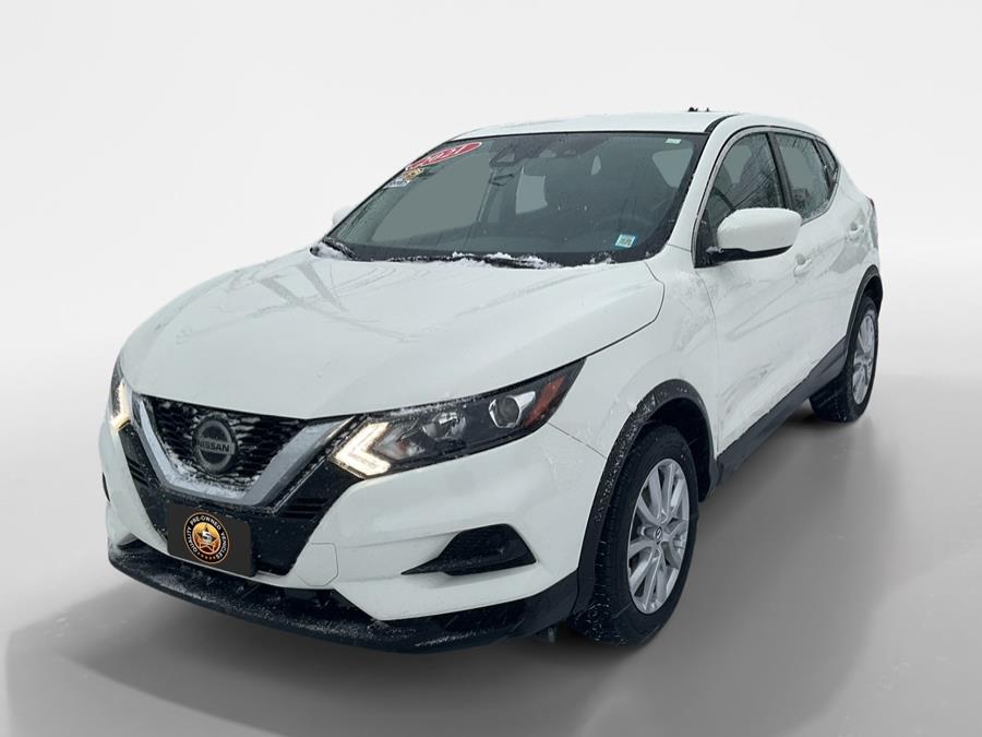 Nissan Rogue Sport's photo