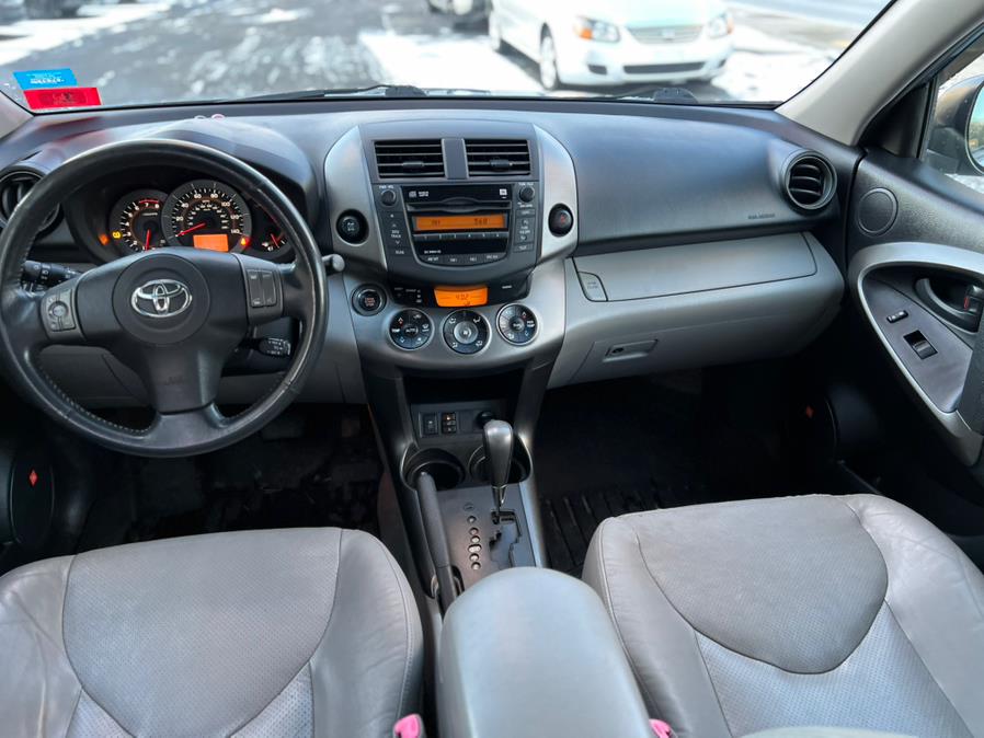 2009 Toyota RAV4 Limited photo 9