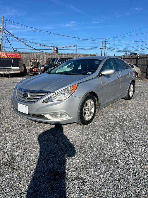 Hyundai Sonata's photo