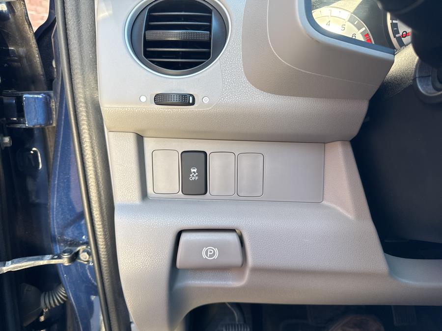 2015 Honda Pilot 4WD 4dr LX, available for sale in Waterbury, Connecticut | National Auto Brokers, Inc.. Waterbury, Connecticut 2015 Honda Pilot 4WD 4dr LX, available for sale in Waterbury, Connecticut | National Auto Brokers, Inc.. Waterbury, Connecticut