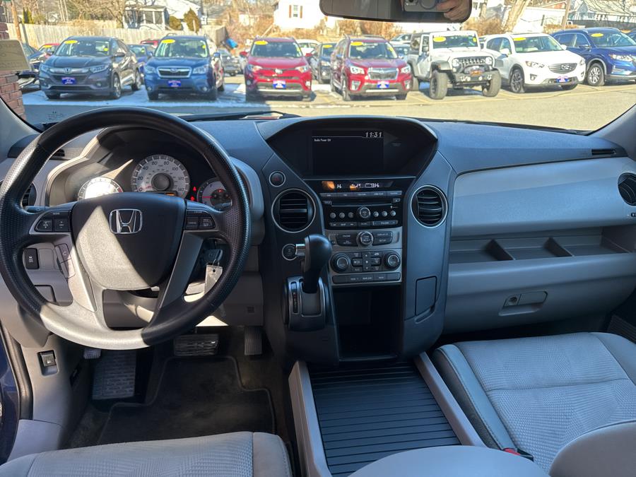 2015 Honda Pilot 4WD 4dr LX, available for sale in Waterbury, Connecticut | National Auto Brokers, Inc.. Waterbury, Connecticut 2015 Honda Pilot 4WD 4dr LX, available for sale in Waterbury, Connecticut | National Auto Brokers, Inc.. Waterbury, Connecticut