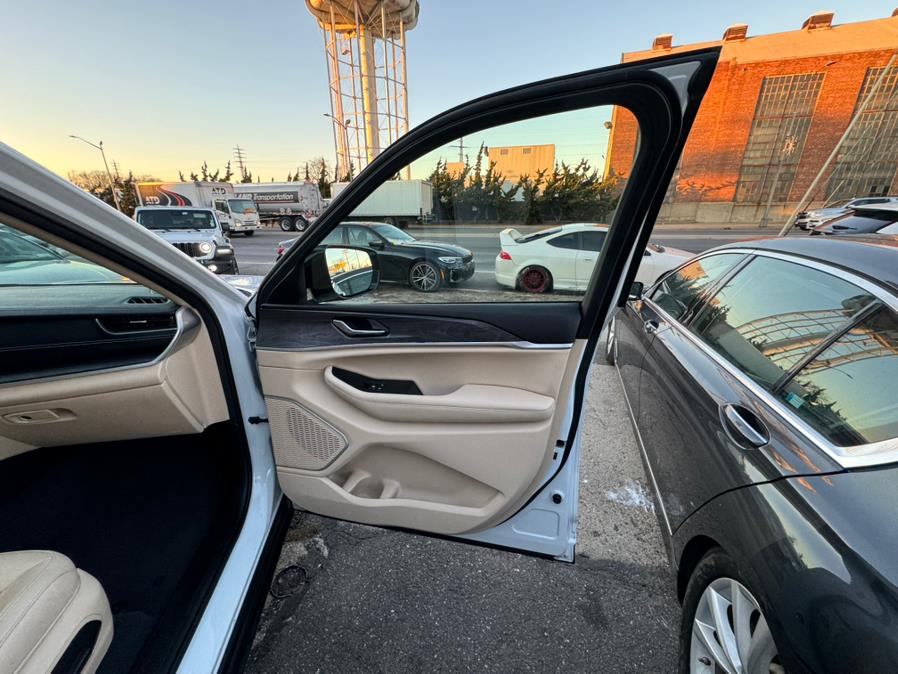 2021 Jeep Grand Cherokee L Limited 4x4, available for sale in Freeport, New York | Prestige Motor Cars. Freeport, New York 2021 Jeep Grand Cherokee L Limited 4x4, available for sale in Freeport, New York | Prestige Motor Cars. Freeport, New York