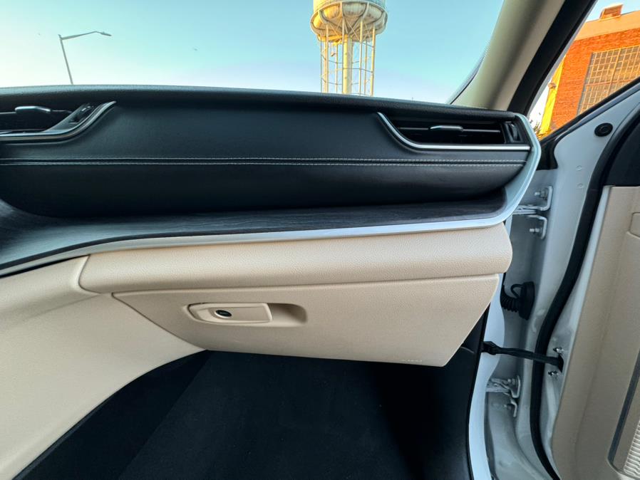 2021 Jeep Grand Cherokee L Limited 4x4, available for sale in Freeport, New York | Prestige Motor Cars. Freeport, New York 2021 Jeep Grand Cherokee L Limited 4x4, available for sale in Freeport, New York | Prestige Motor Cars. Freeport, New York