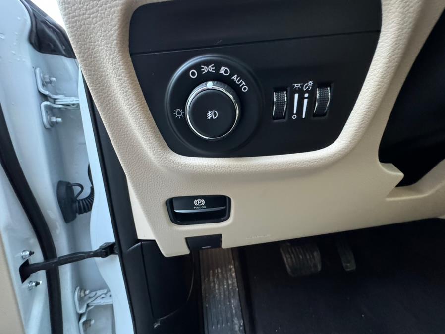 2021 Jeep Grand Cherokee L Limited 4x4, available for sale in Freeport, New York | Prestige Motor Cars. Freeport, New York 2021 Jeep Grand Cherokee L Limited 4x4, available for sale in Freeport, New York | Prestige Motor Cars. Freeport, New York