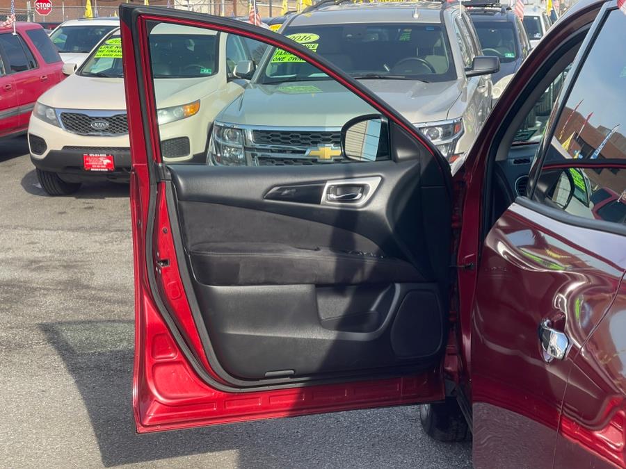 2014 Nissan Pathfinder 4WD 4dr S, available for sale in Irvington , New Jersey | Auto Haus of Irvington Corp. Irvington , New Jersey 2014 Nissan Pathfinder 4WD 4dr S, available for sale in Irvington , New Jersey | Auto Haus of Irvington Corp. Irvington , New Jersey