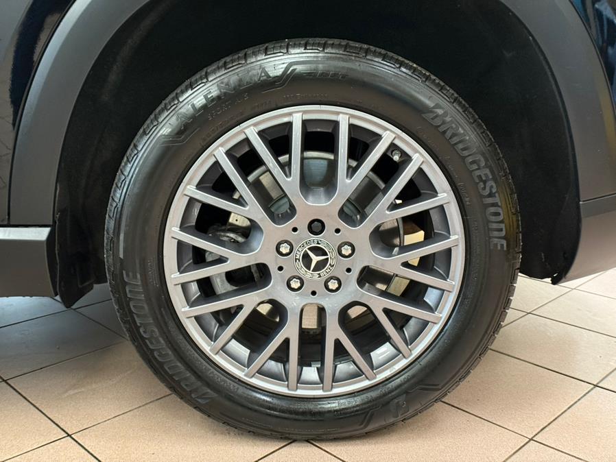 2022 Mercedes-Benz GLE GLE 350 4MATIC SUV, available for sale in Massapequa Park, New York | Power Motors East. Massapequa Park, New York 2022 Mercedes-Benz GLE GLE 350 4MATIC SUV, available for sale in Massapequa Park, New York | Power Motors East. Massapequa Park, New York
