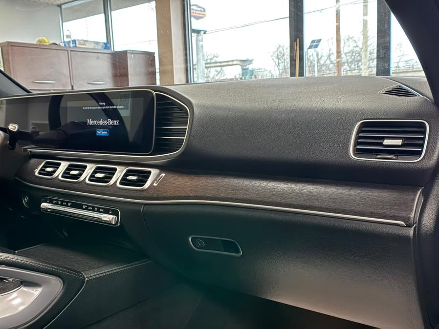 2022 Mercedes-Benz GLE GLE 350 4MATIC SUV, available for sale in Massapequa Park, New York | Power Motors East. Massapequa Park, New York 2022 Mercedes-Benz GLE GLE 350 4MATIC SUV, available for sale in Massapequa Park, New York | Power Motors East. Massapequa Park, New York