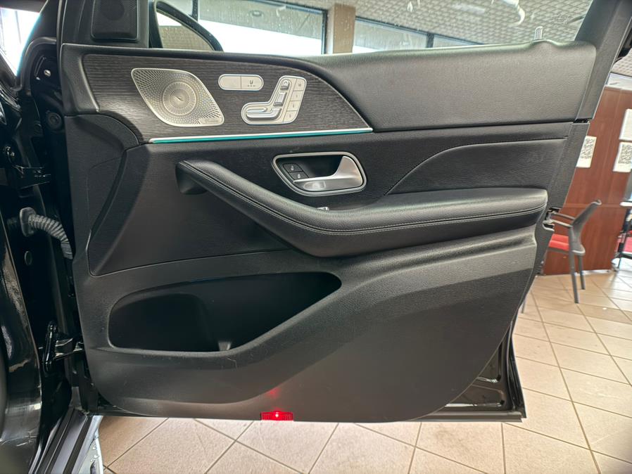 2022 Mercedes-Benz GLE GLE 350 4MATIC SUV, available for sale in Massapequa Park, New York | Power Motors East. Massapequa Park, New York 2022 Mercedes-Benz GLE GLE 350 4MATIC SUV, available for sale in Massapequa Park, New York | Power Motors East. Massapequa Park, New York