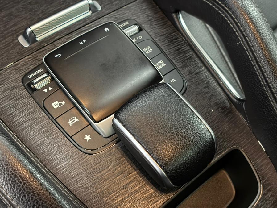 2022 Mercedes-Benz GLE GLE 350 4MATIC SUV, available for sale in Massapequa Park, New York | Power Motors East. Massapequa Park, New York 2022 Mercedes-Benz GLE GLE 350 4MATIC SUV, available for sale in Massapequa Park, New York | Power Motors East. Massapequa Park, New York
