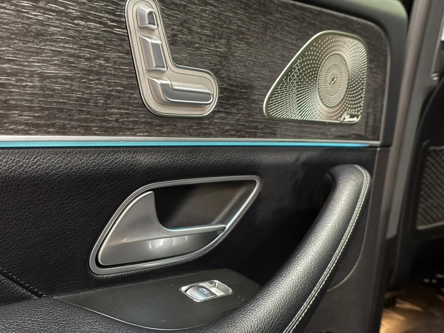 2022 Mercedes-Benz GLE GLE 350 4MATIC SUV, available for sale in Massapequa Park, New York | Power Motors East. Massapequa Park, New York 2022 Mercedes-Benz GLE GLE 350 4MATIC SUV, available for sale in Massapequa Park, New York | Power Motors East. Massapequa Park, New York