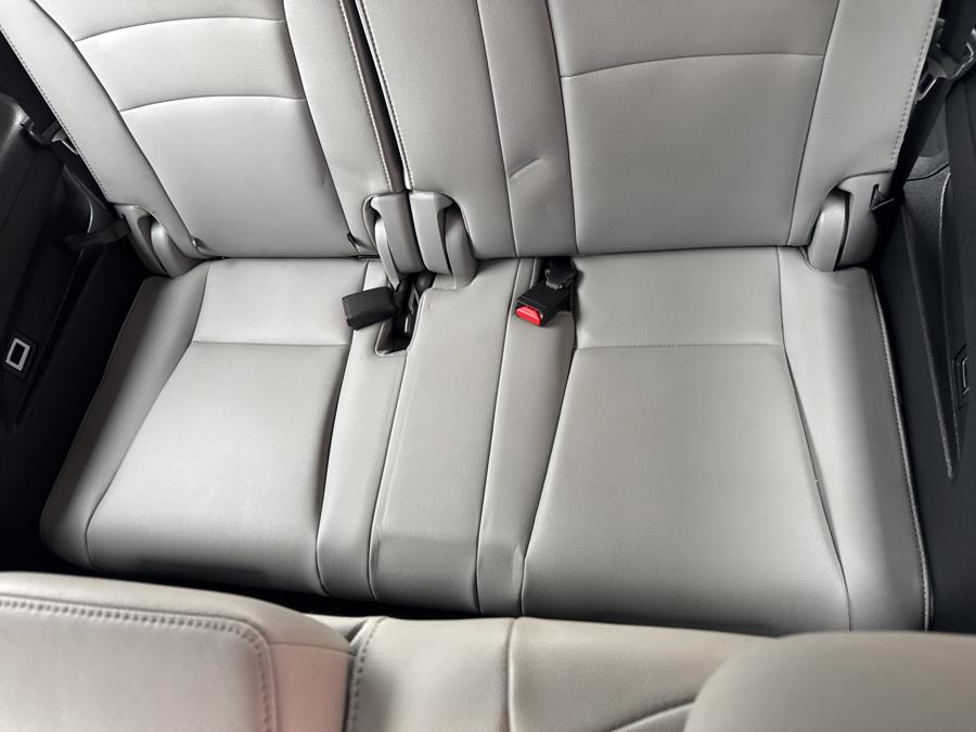 2019 Honda Pilot EX-L w/Navi & RES AWD, available for sale in Waterbury, Connecticut | National Auto Brokers, Inc.. Waterbury, Connecticut 2019 Honda Pilot EX-L w/Navi & RES AWD, available for sale in Waterbury, Connecticut | National Auto Brokers, Inc.. Waterbury, Connecticut