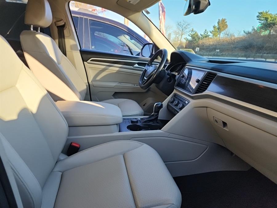 2018 Volkswagen Atlas 3.6L V6 SE 4MOTION, available for sale in Islip, New York | L.I. Auto Gallery. Islip, New York 2018 Volkswagen Atlas 3.6L V6 SE 4MOTION, available for sale in Islip, New York | L.I. Auto Gallery. Islip, New York