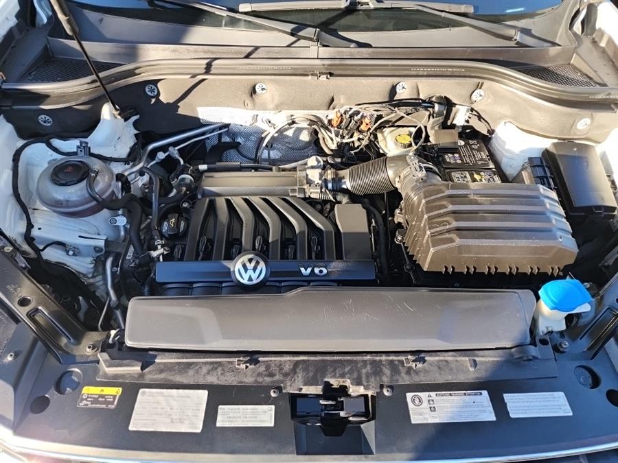 2018 Volkswagen Atlas 3.6L V6 SE 4MOTION, available for sale in Islip, New York | L.I. Auto Gallery. Islip, New York 2018 Volkswagen Atlas 3.6L V6 SE 4MOTION, available for sale in Islip, New York | L.I. Auto Gallery. Islip, New York