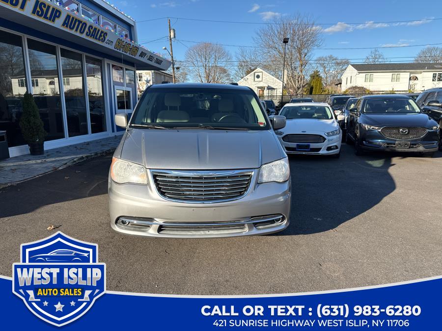 2015 Chrysler Town & Country w/ RES 4dr Wgn Touring, available for sale in West Islip, New York | West Islip Auto Sales. West Islip, New York 2015 Chrysler Town & Country w/ RES 4dr Wgn Touring, available for sale in West Islip, New York | West Islip Auto Sales. West Islip, New York