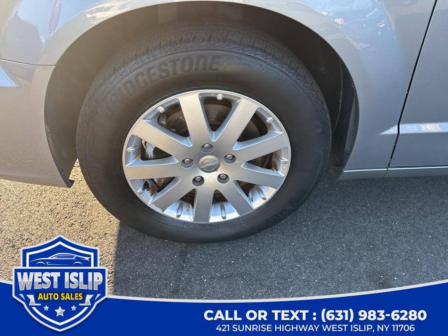 2015 Chrysler Town & Country w/ RES 4dr Wgn Touring, available for sale in West Islip, New York | West Islip Auto Sales. West Islip, New York 2015 Chrysler Town & Country w/ RES 4dr Wgn Touring, available for sale in West Islip, New York | West Islip Auto Sales. West Islip, New York