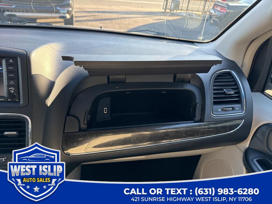 2015 Chrysler Town & Country w/ RES 4dr Wgn Touring, available for sale in West Islip, New York | West Islip Auto Sales. West Islip, New York 2015 Chrysler Town & Country w/ RES 4dr Wgn Touring, available for sale in West Islip, New York | West Islip Auto Sales. West Islip, New York