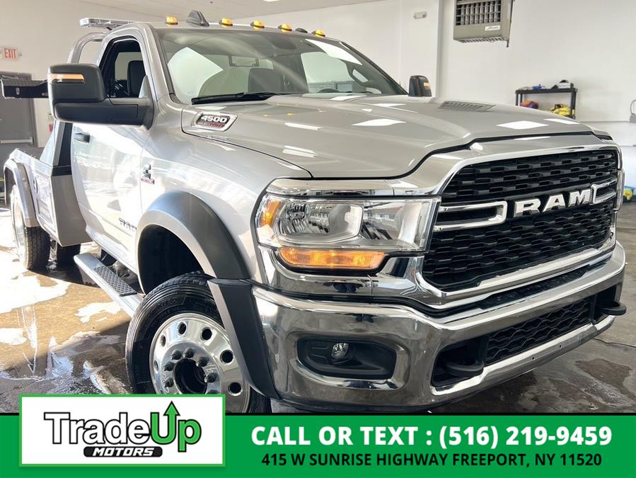 2024 RAM Ram 4500 Chassis Cab SLT photo 1