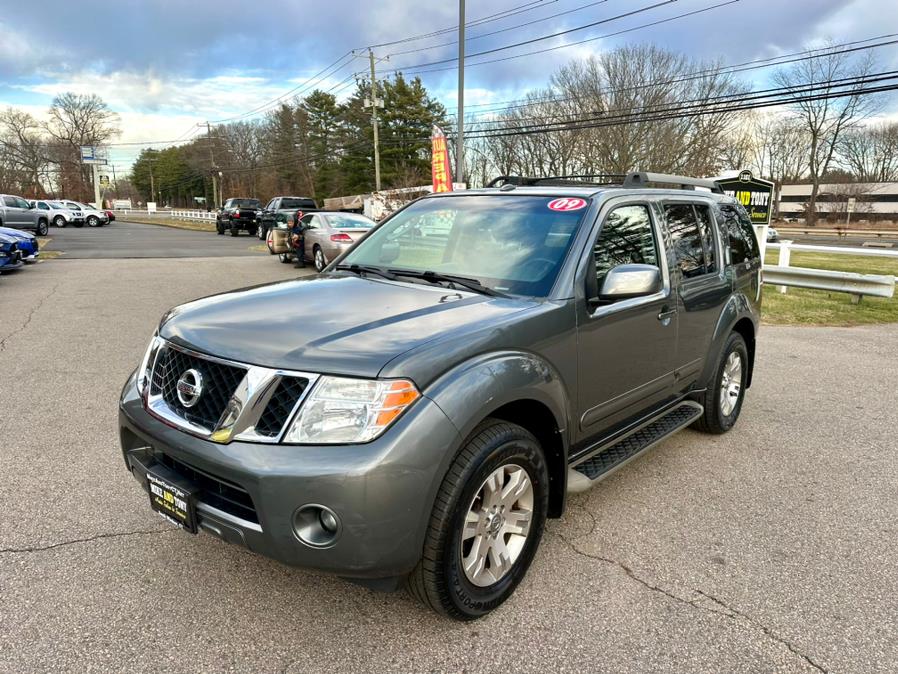 Used 2009 Nissan Pathfinder in South Windsor, Connecticut | Mike And Tony Auto Sales, Inc. South Windsor, Connecticut