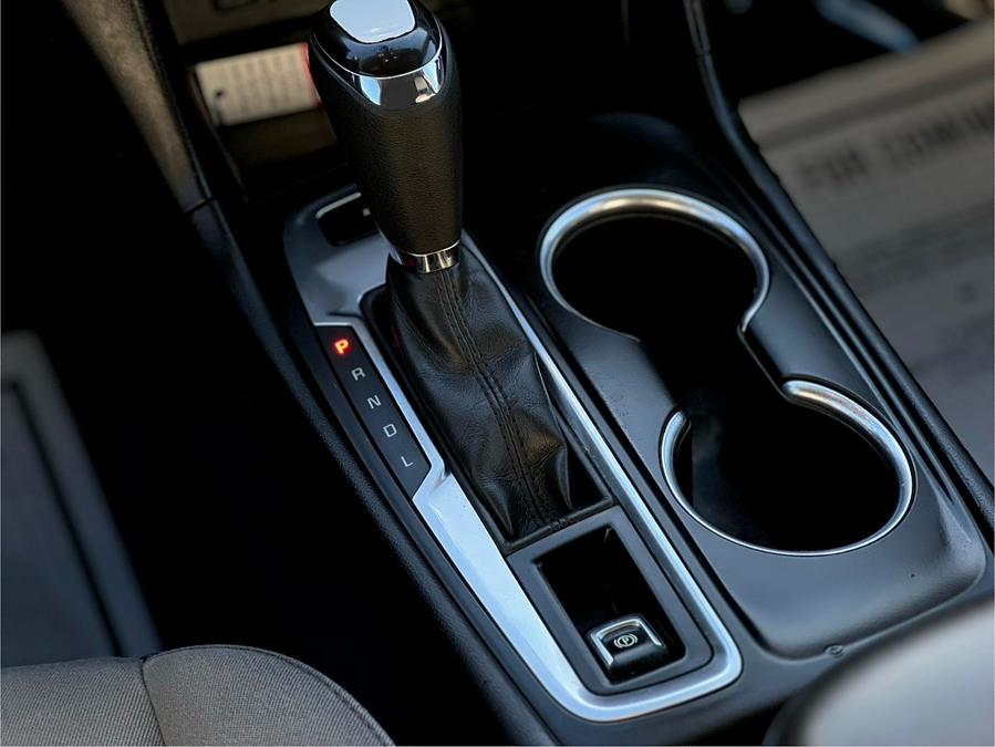 2019 Chevrolet Equinox AWD 4dr LS w/1LS, available for sale in Paterson, New Jersey | Speedway Motors LLC. Paterson, New Jersey 2019 Chevrolet Equinox AWD 4dr LS w/1LS, available for sale in Paterson, New Jersey | Speedway Motors LLC. Paterson, New Jersey