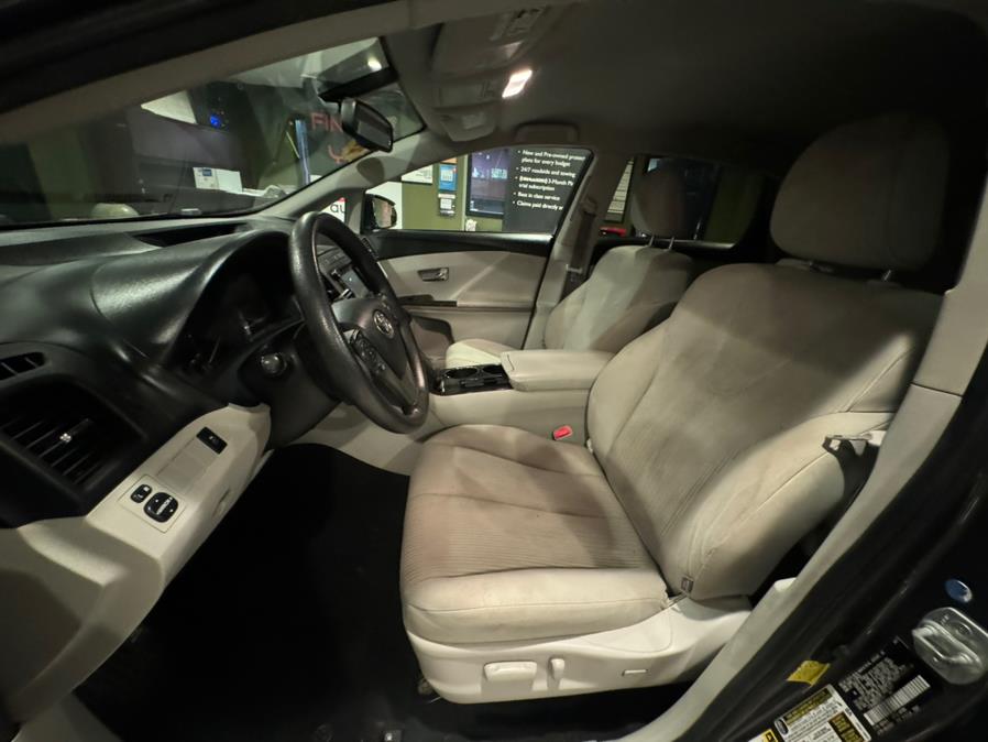 2014 Toyota Venza 4dr Wgn I4 AWD LE (Natl), available for sale in West Hartford, Connecticut | AutoMax. West Hartford, Connecticut 2014 Toyota Venza 4dr Wgn I4 AWD LE (Natl), available for sale in West Hartford, Connecticut | AutoMax. West Hartford, Connecticut